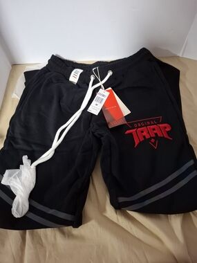 Original Trap Men's Black Jogger Shorts with Red Logo